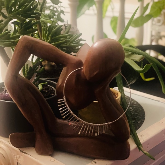 Shiny looking necklace - Picture 3 of 4